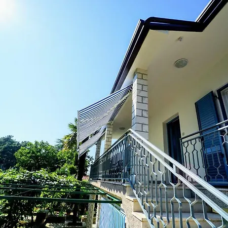 Nino Savudrija Apartment *